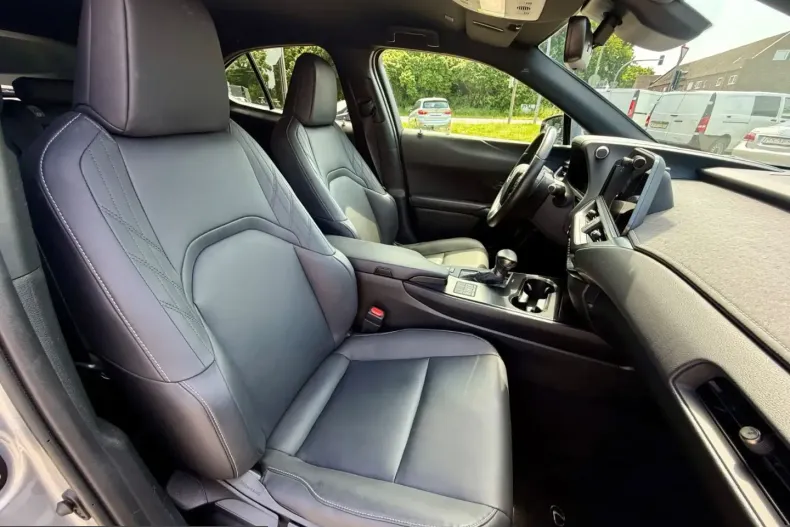 Lexus UX din 2024 cu 50.501 km - oferta LEX251778 - foto 12