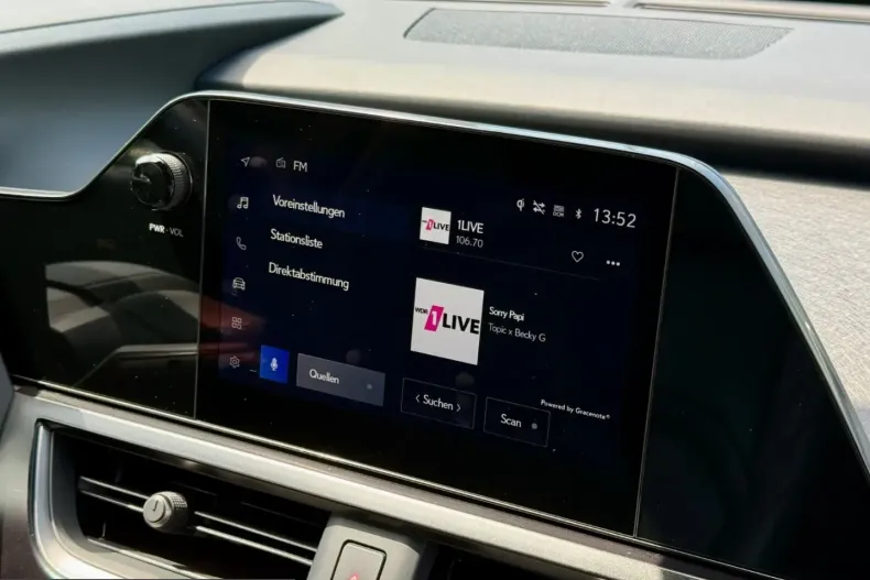 Lexus UX din 2024 cu 50.501 km - oferta LEX251778 - foto 18