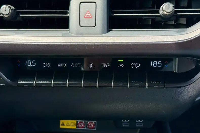 Lexus UX din 2024 cu 50.501 km - oferta LEX251778 - foto 20
