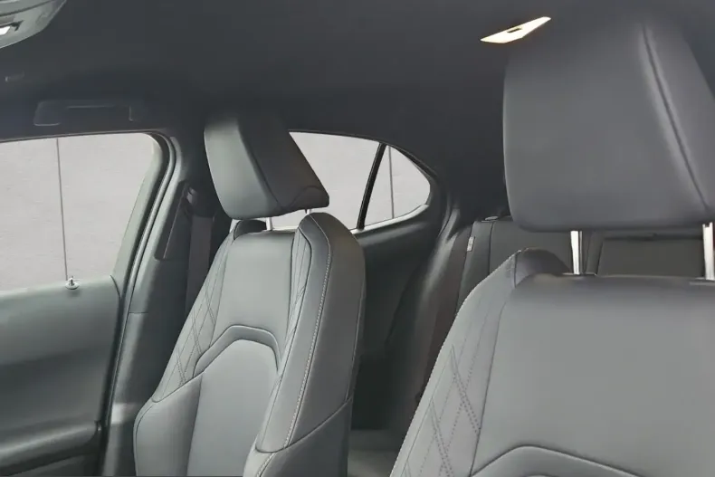 Lexus UX din 2023 cu 21.981 km - oferta LEX251781 - foto 14