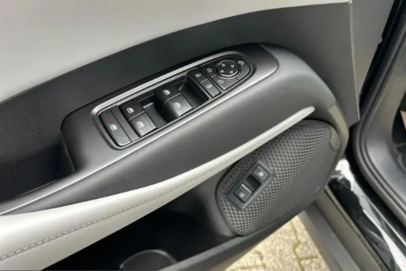 BYD Seal 6 din 2025 cu 15.522 km - oferta BYD251796 - foto 13