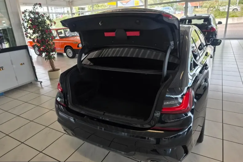 BMW 320 (Seria 3) din 2022 cu 68.800 km - oferta BMW251807 - foto 27