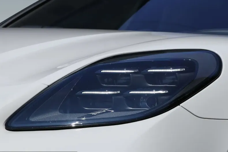 Porsche Panamera din 2025 cu 7.900 km - oferta POR251810 - foto 9