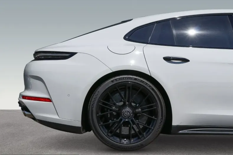 Porsche Panamera din 2025 cu 7.900 km - oferta POR251810 - foto 28