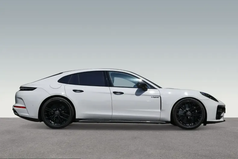 Porsche Panamera din 2025 cu 7.900 km - oferta POR251810 - foto 30
