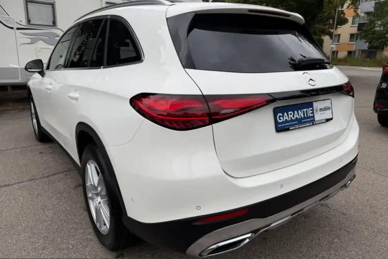 Mercedes-Benz GLC 200 (Clasa GLC) din 2024 cu 18.480 km - oferta MER251830 - foto 3