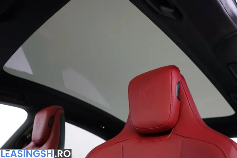 Porsche Taycan din 2023 cu 38.300 km - oferta POR251848 - foto 32