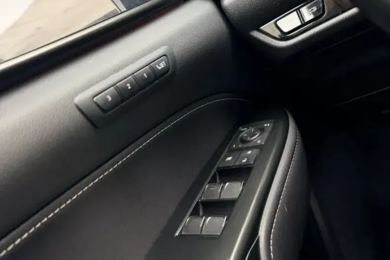 Lexus NX 450h din 2022 cu 96.692 km - oferta LEX251858 - foto 11