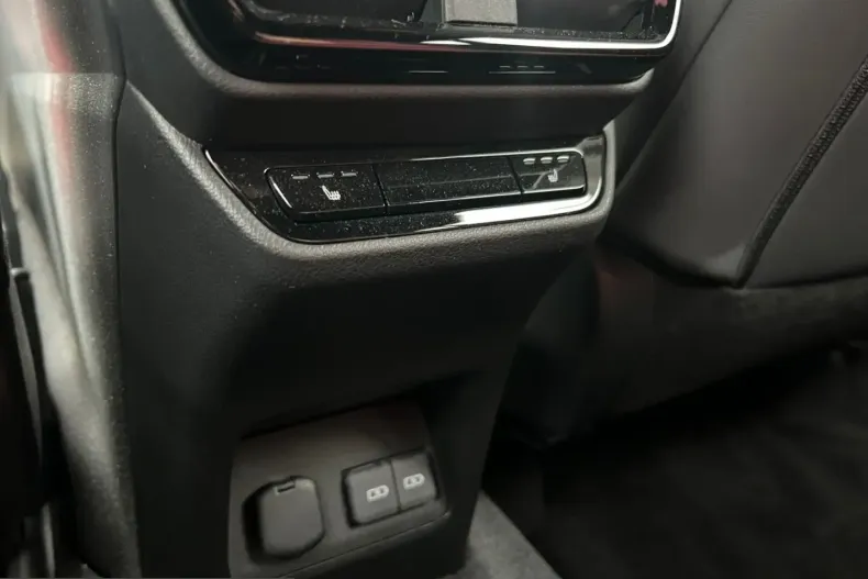 Lexus NX 350h din 2024 cu 52.877 km - oferta LEX251859 - foto 23