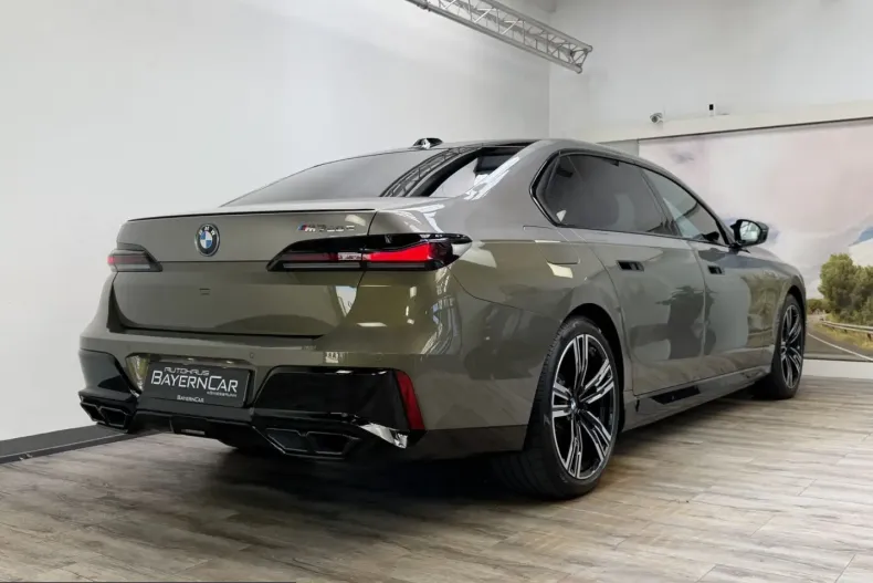 BMW M760 (Seria 7) din 2025 cu 19.999 km - oferta BMW251868 - foto 6
