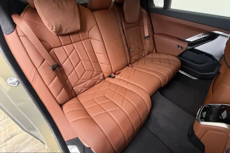 BMW M760 (Seria 7) din 2025 cu 19.999 km - oferta BMW251868 - foto 24
