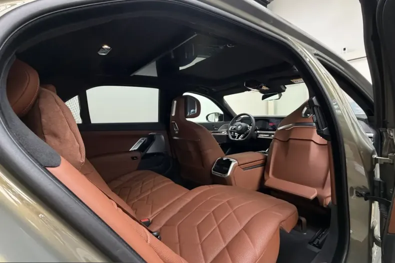 BMW M760 (Seria 7) din 2025 cu 19.999 km - oferta BMW251868 - foto 27
