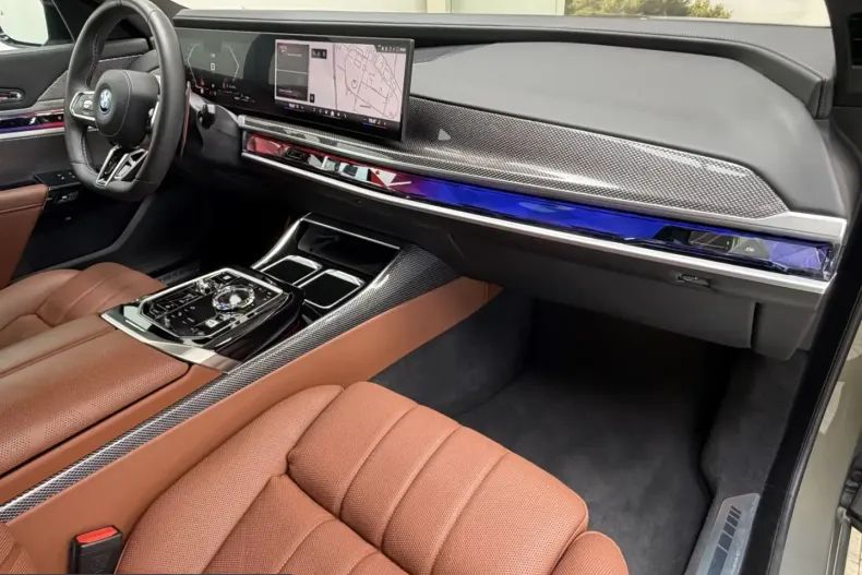 BMW M760 (Seria 7) din 2025 cu 19.999 km - oferta BMW251868 - foto 31