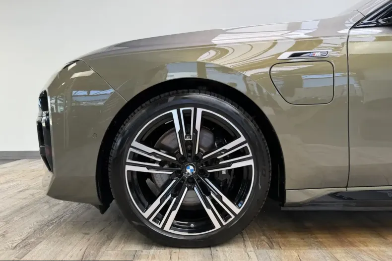 BMW M760 (Seria 7) din 2025 cu 19.999 km - oferta BMW251868 - foto 36