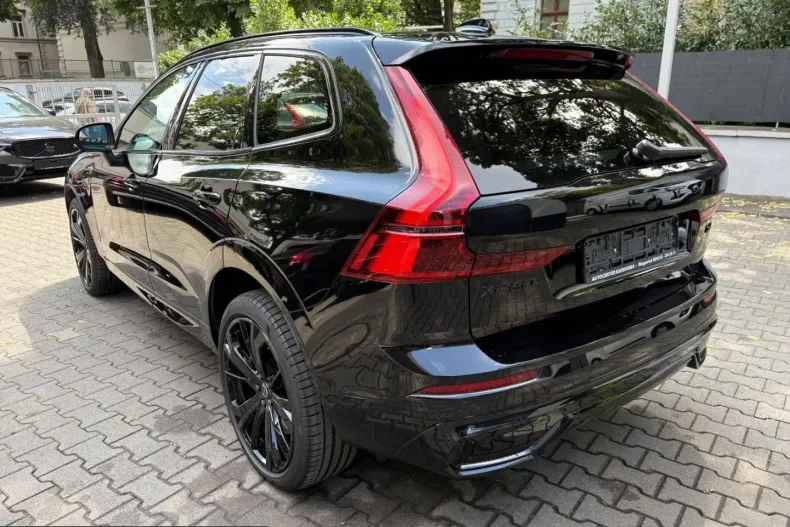 Volvo XC60 din 2025 cu 7.944 km - oferta VOL251870 - foto 4