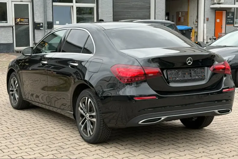 Mercedes-Benz A 250 (Clasa A) din 2024 cu 32.000 km - oferta MER251873 - foto 4