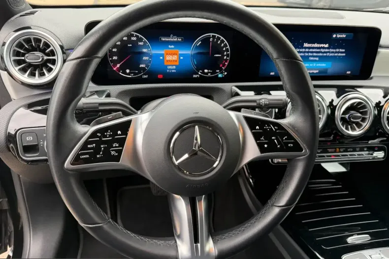 Mercedes-Benz A 250 (Clasa A) din 2024 cu 32.000 km - oferta MER251873 - foto 29
