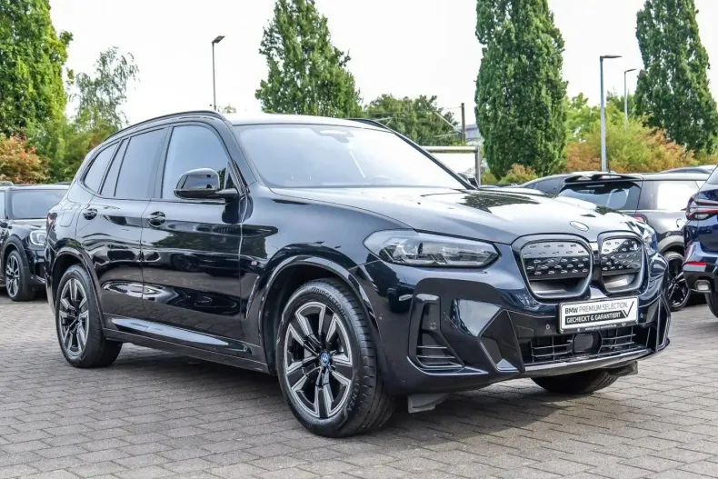 BMW iX3 (Seria X) din 2024 cu 16.139 km - oferta BMW251874 - foto 1