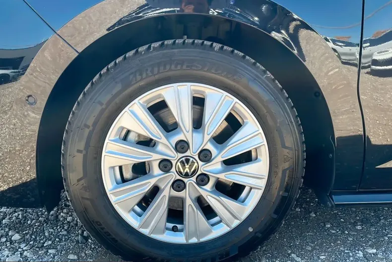 Volkswagen T7 Multivan din 2023 cu 35.000 km - oferta VOL251876 - foto 30