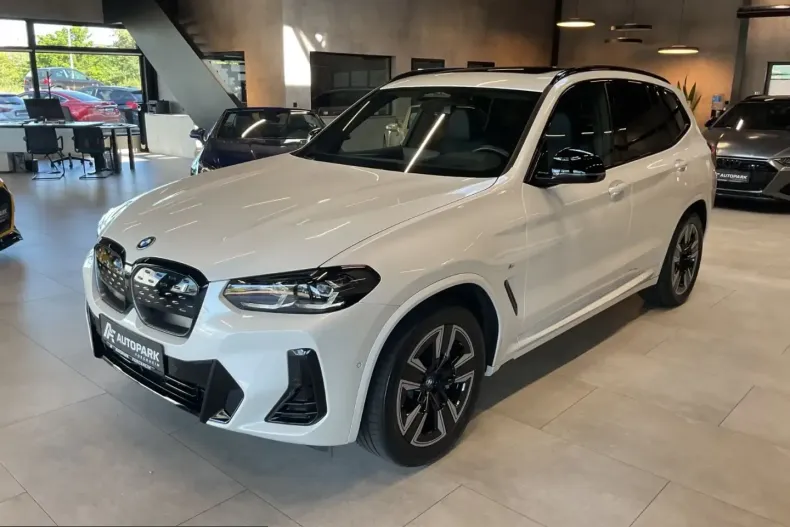 BMW iX3 (Seria X) din 2024 cu 29.500 km - oferta BMW251877 - foto 1