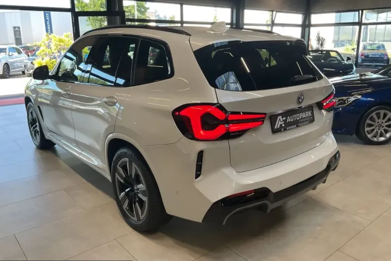 BMW iX3 (Seria X) din 2024 cu 29.500 km - oferta BMW251877 - foto 6