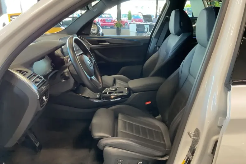 BMW iX3 (Seria X) din 2024 cu 29.500 km - oferta BMW251877 - foto 7