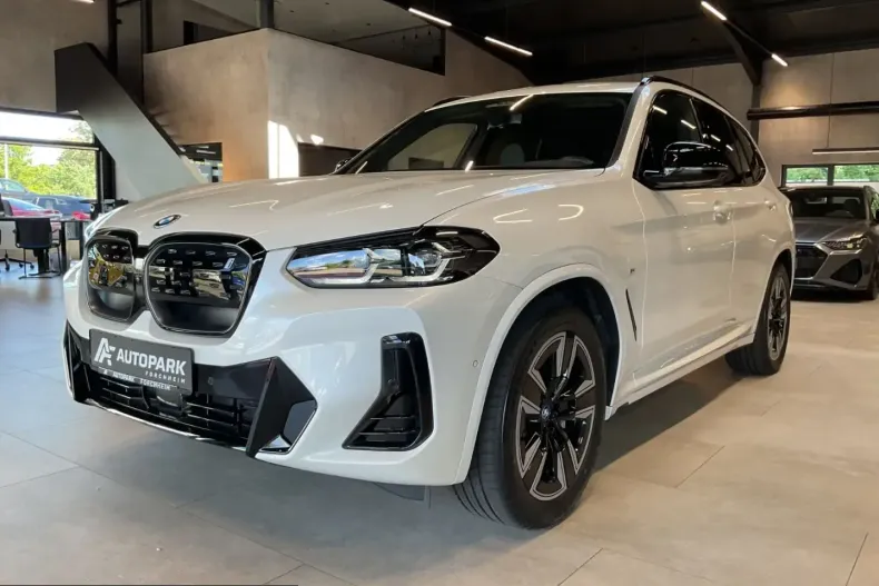 BMW iX3 (Seria X) din 2024 cu 29.500 km - oferta BMW251877 - foto 20
