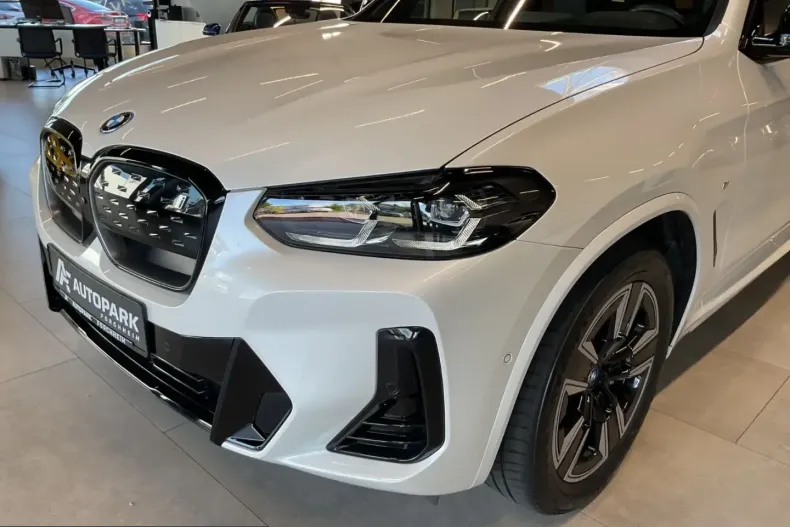 BMW iX3 (Seria X) din 2024 cu 29.500 km - oferta BMW251877 - foto 24