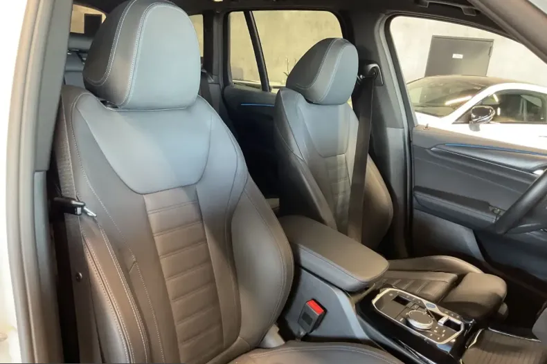 BMW iX3 (Seria X) din 2024 cu 29.500 km - oferta BMW251877 - foto 34