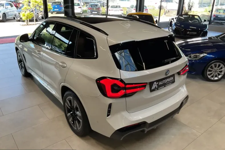 BMW iX3 (Seria X) din 2024 cu 29.500 km - oferta BMW251877 - foto 42