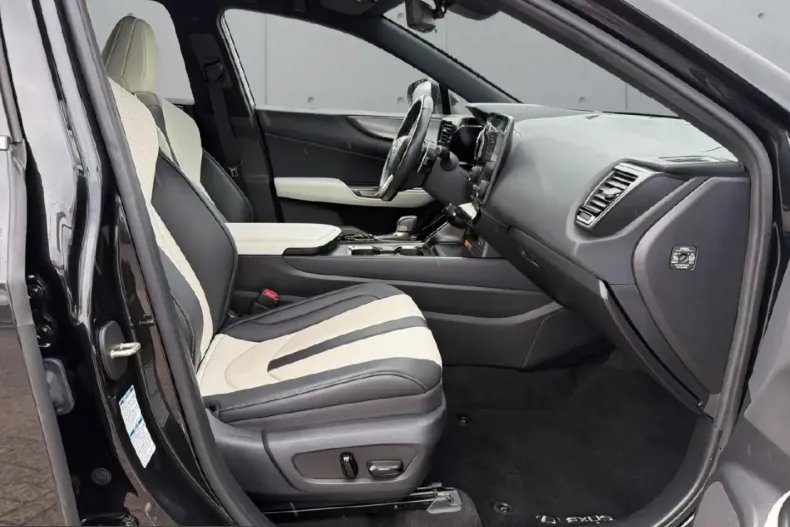 Lexus NX 450h din 2023 cu 47.749 km - oferta LEX251880 - foto 8