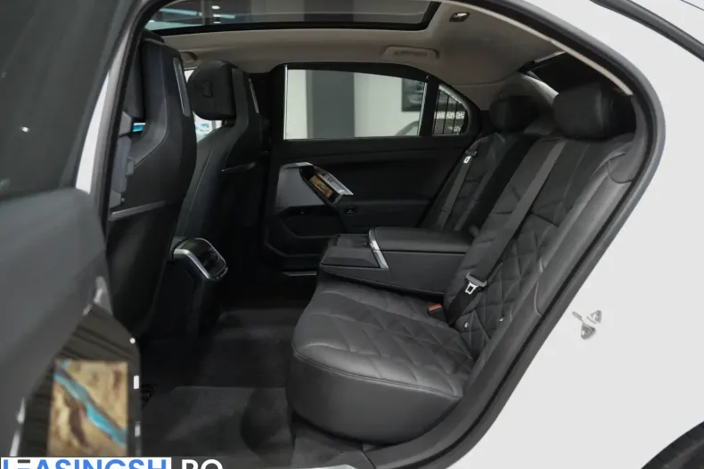 BMW i7 (Seria 7) din 2023 cu 24.023 km - oferta BMW251883 - foto 18