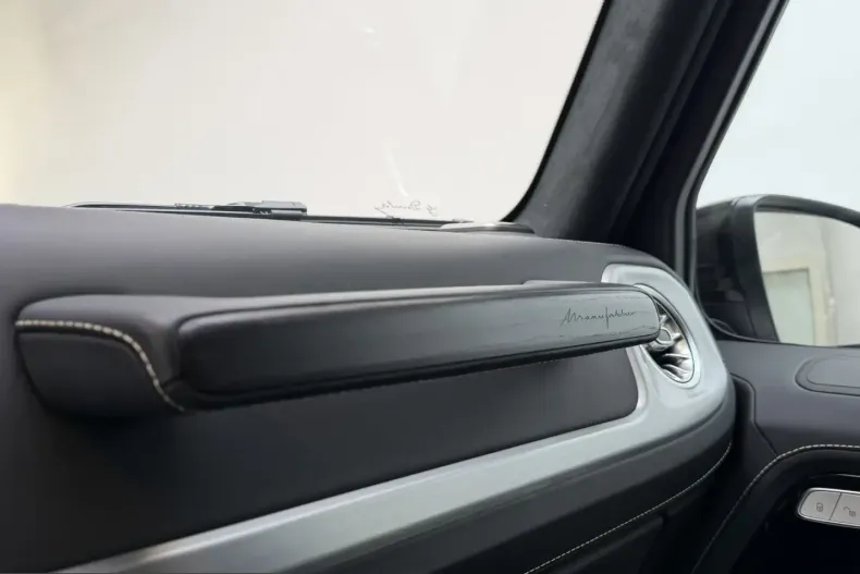Mercedes-Benz G 63 AMG (Clasa G) din 2025 cu 15.150 km - oferta MER251886 - foto 12