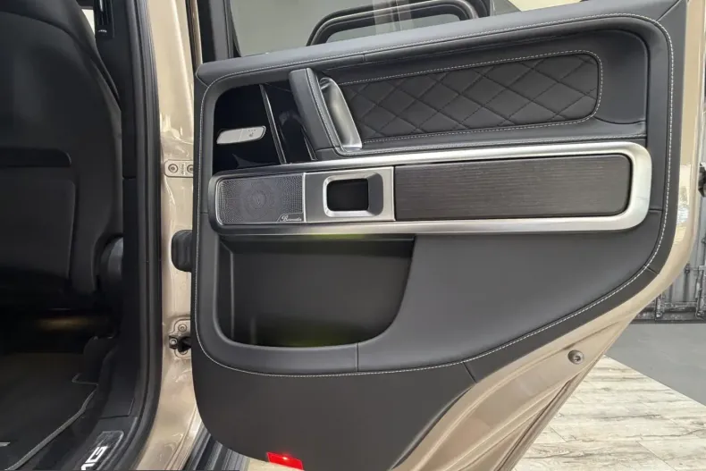 Mercedes-Benz G 63 AMG (Clasa G) din 2025 cu 15.150 km - oferta MER251886 - foto 33