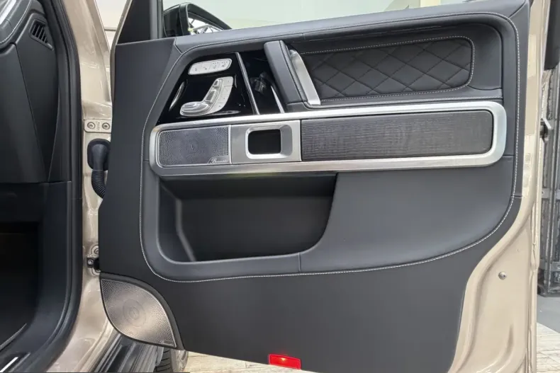 Mercedes-Benz G 63 AMG (Clasa G) din 2025 cu 15.150 km - oferta MER251886 - foto 40