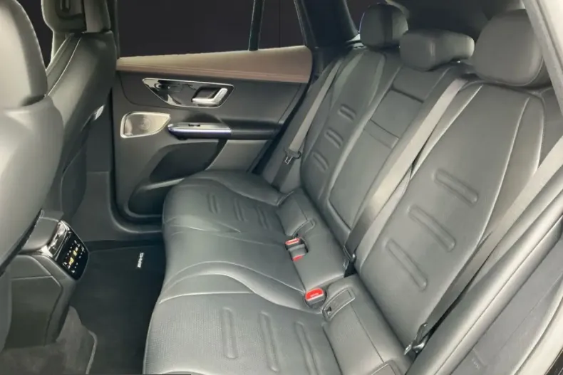 Mercedes-Benz EQE (Clasa E) din 2025 cu 25.716 km - oferta MER251888 - foto 13