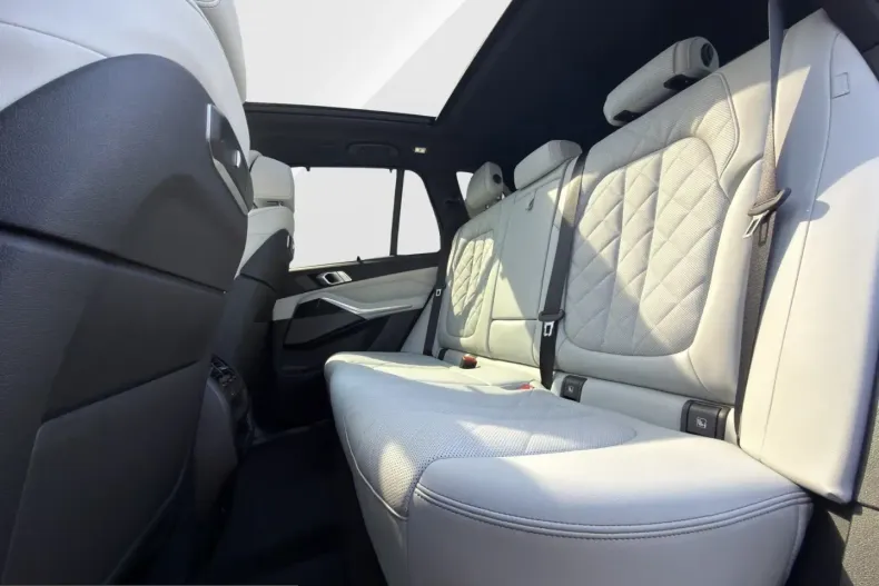 BMW X5 (Seria X) din 2025 cu 10.691 km - oferta BMW251892 - foto 13
