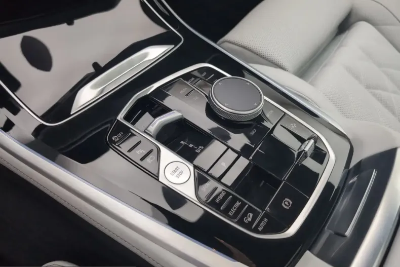 BMW X5 (Seria X) din 2025 cu 9.001 km - oferta BMW251899 - foto 10