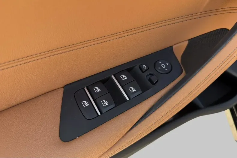 BMW 530 (Seria 5) din 2023 cu 11.291 km - oferta BMW251935 - foto 18