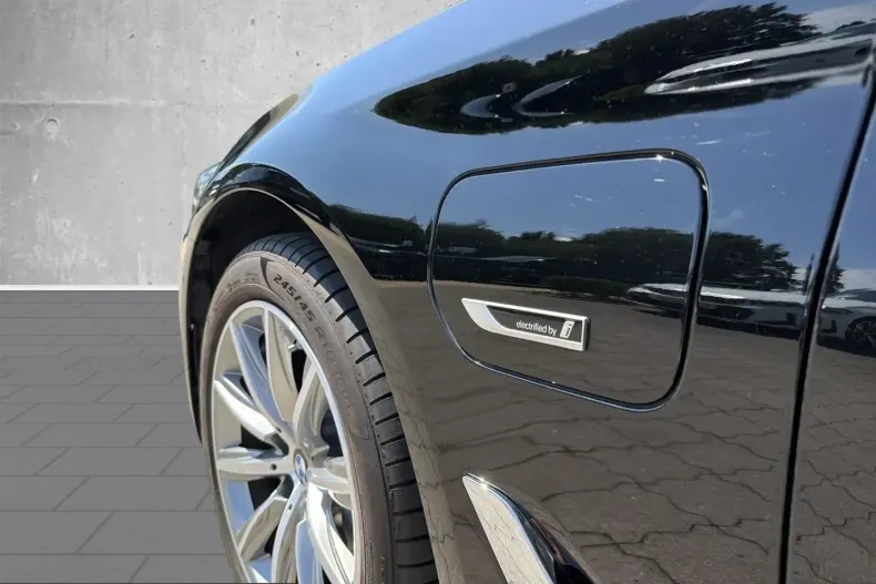 BMW 530 (Seria 5) din 2023 cu 11.291 km - oferta BMW251935 - foto 20