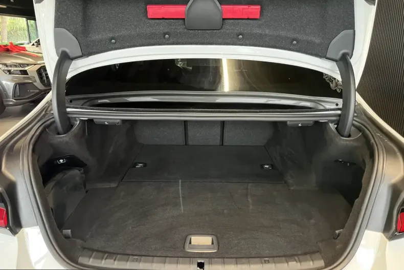 BMW 530 (Seria 5) din 2022 cu 95.000 km - oferta BMW251936 - foto 11