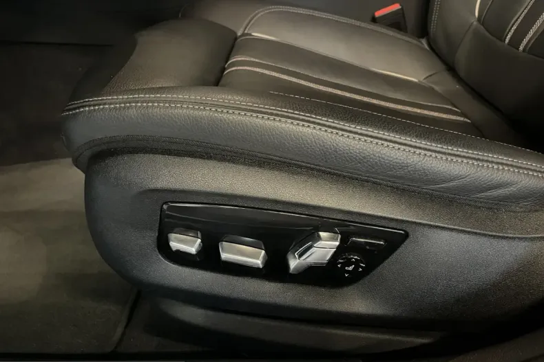 BMW 530 (Seria 5) din 2022 cu 95.000 km - oferta BMW251936 - foto 18