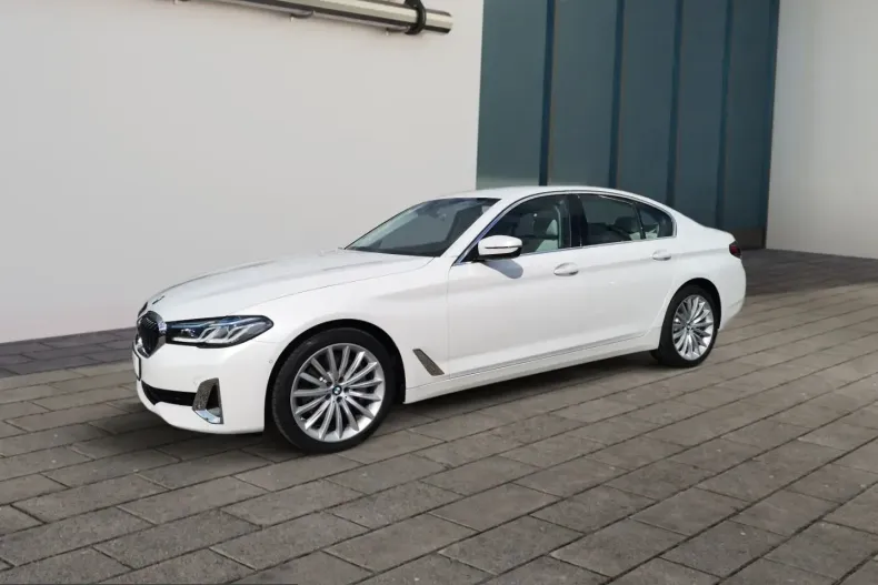 BMW 530 (Seria 5) din 2023 cu 21.169 km - oferta BMW251937 - foto 2