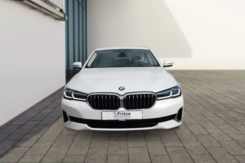 BMW 530 (Seria 5) din 2023 cu 21.169 km - oferta BMW251937 - foto 3