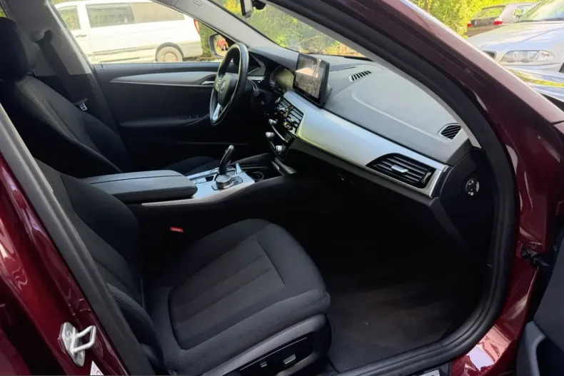 BMW 530 (Seria 5) din 2021 cu 89.000 km - oferta BMW251939 - foto 24