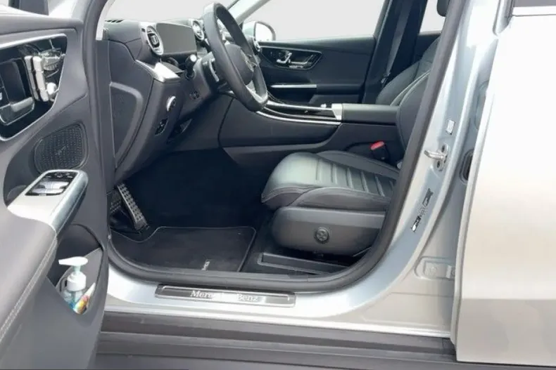 Mercedes-Benz GLC 450 (Clasa GLC) din 2024 cu 28.112 km - oferta MER251942 - foto 8