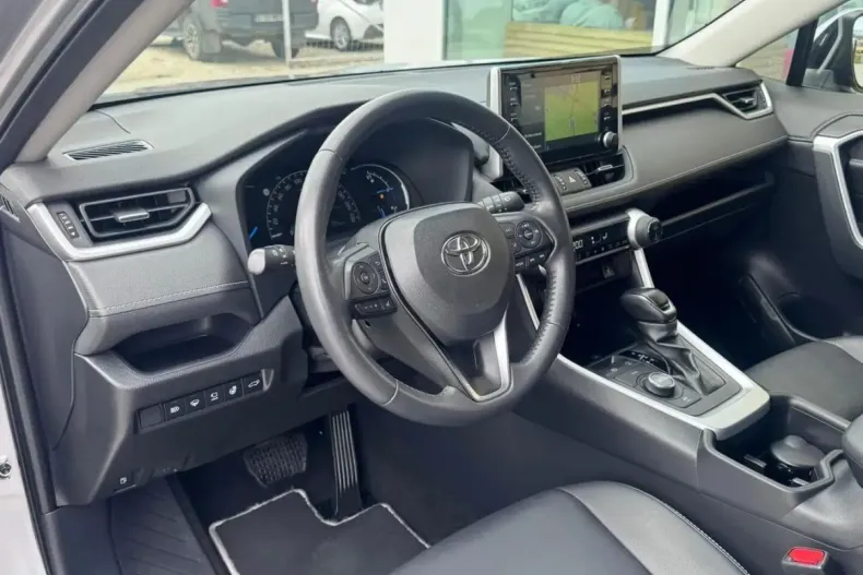 Toyota RAV4 din 2022 cu 76.823 km - oferta TOY251953 - foto 2