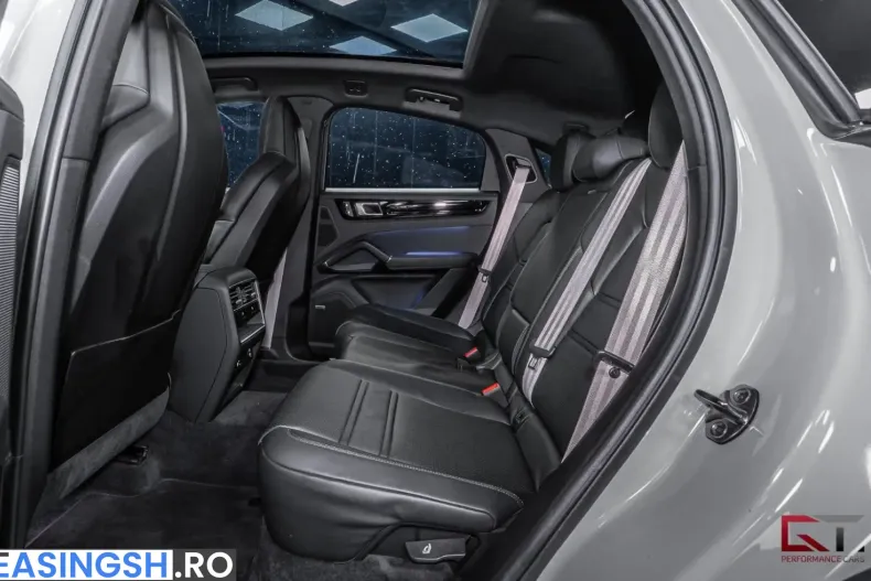 Porsche Cayenne din 2023 cu 32.000 km - oferta POR251958 - foto 19