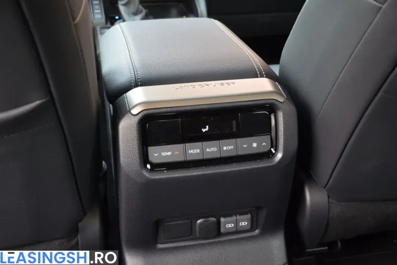 Toyota Land Cruiser din 2025 cu 19.490 km - oferta TOY251962 - foto 14