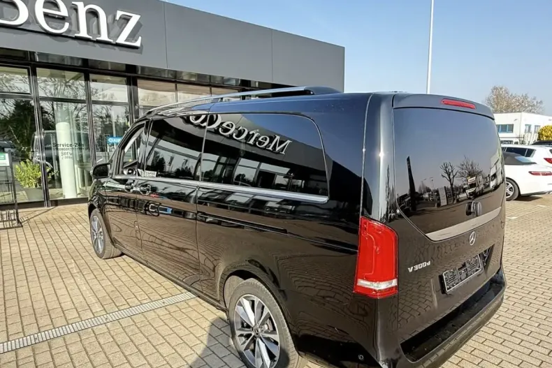 Mercedes-Benz V 300 (Clasa V) din 2023 cu 32.890 km - oferta MER251964 - foto 3